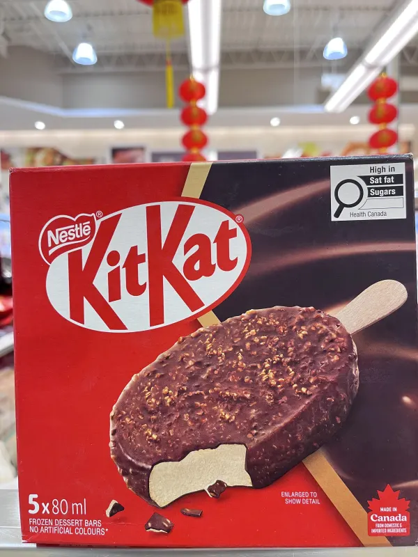 data-red-box-nestle-kitkat-crispy-ice-cream
